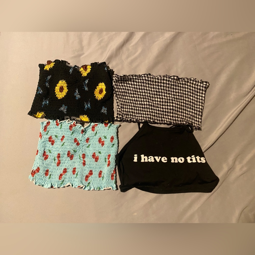 Women’s small tank tops/crop tops